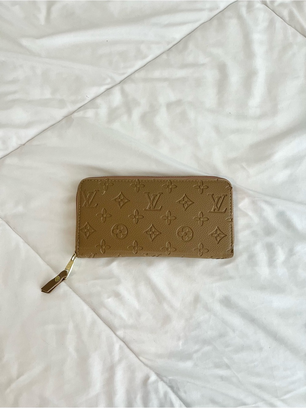 Cute tan lux wallet